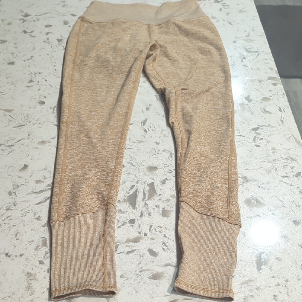 ALO Yoga Beige Leggings